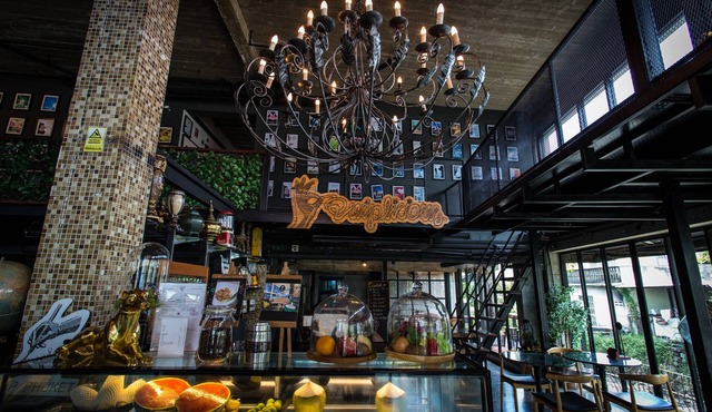 Quip Bed & Breakfast Phuket Hotel