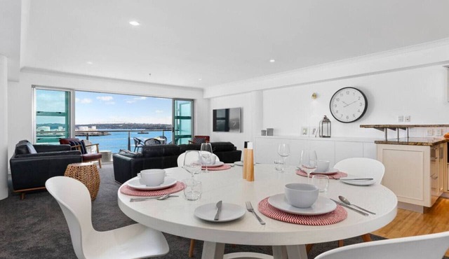 QV Stays Harbourfront Escape
