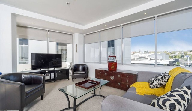QV Stays Holiday Resort in the City 2 Bed 2 Bath