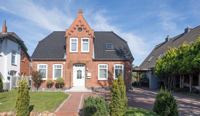 Römser Stübchen vacation apartment in Husum for up to 2 people