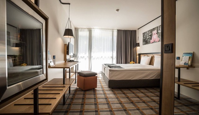 R 1346 Signature Room Resort View