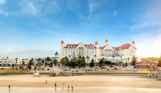 R 1549 The Boardwalk Hotel Convention Centre & Spa With Arcade/Game Room, Garden, And Fitness Facili