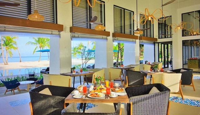 R 1658 Pullman Maldives Maamutaa