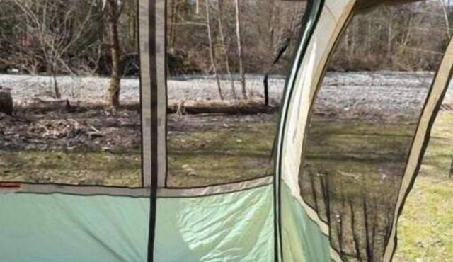 R-Pod #1 Cozy riverside That can heal your soul and wash away any concerns