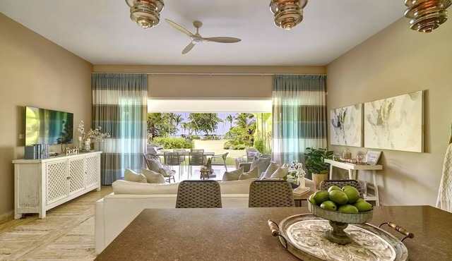 ®{The~Beach~View} @PlayaBonita +Beachfront+Pool