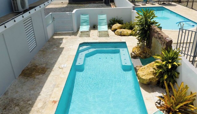 R&V Combate Beach House for 12 with Private Pool