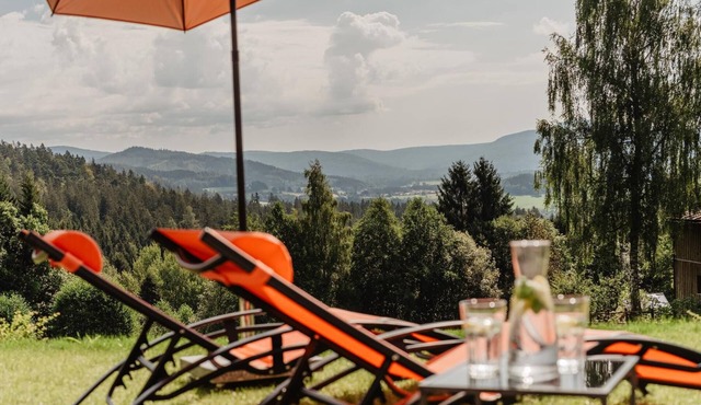 Rabenstein Suite with whirlpool and sauna for 4 people with two bedrooms and bathrooms