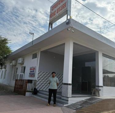 RADHA DEVI GUEST HOUSe