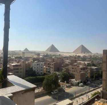 Radiant pyramids Inn