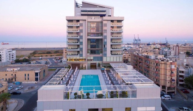 Radisson Blu Hotel, Larnaca