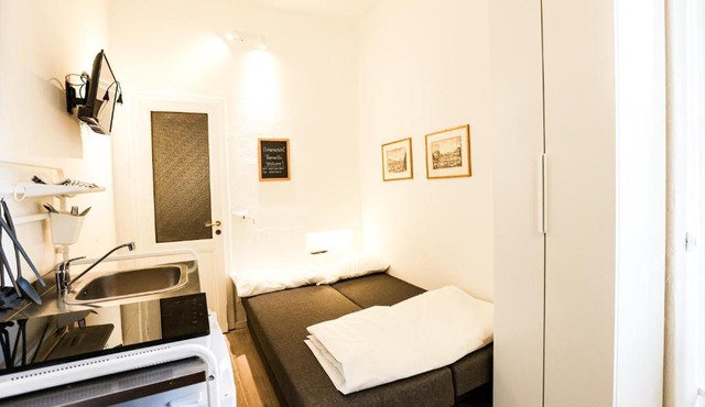 Raffaello studio flat