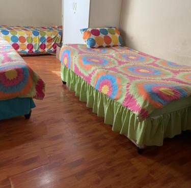 Rainbow Backpackers Bright, Cozy Budget Friendly in Johannesburg South