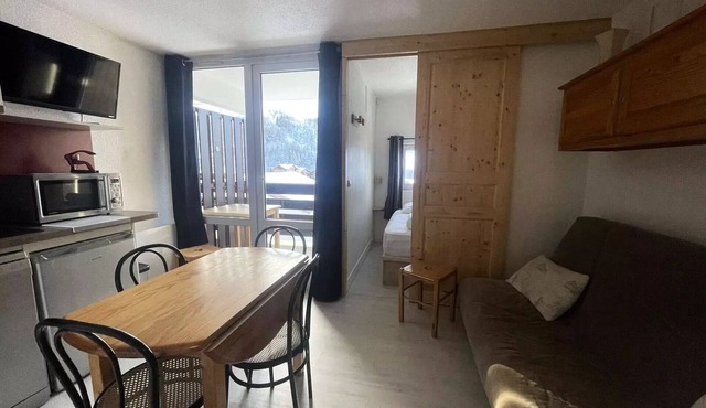 Rainbow C Residence - T2 coquet facing the mountain and with open views of the "Vallee Blanche"