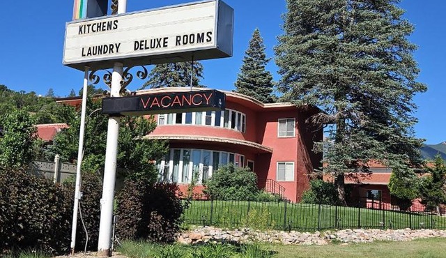 Rainbow Lodge and Inn