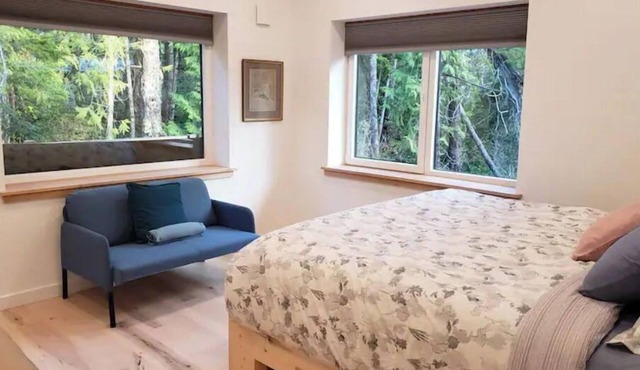 Rainforest Lane Loft suite