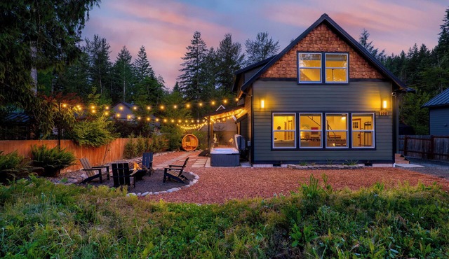 Rainier Spa Cabin 7 Minutes to Park