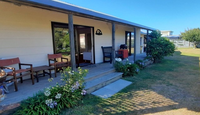 Rakaia Huts village with Rakaia River nearby. Great family getaway spot. Pets OK