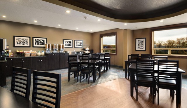 Ramada by Wyndham Cold Lake