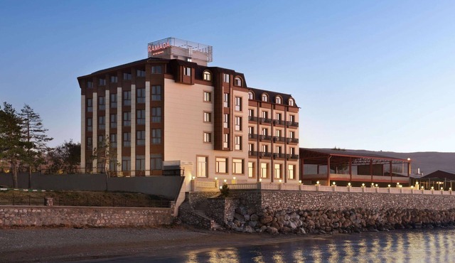 Ramada by Wyndham Van