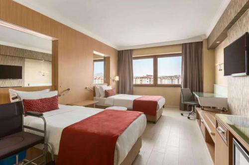 Ramada Usak