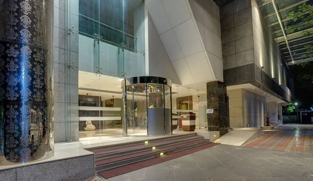 Ramee Grand Hotel and Spa, Pune