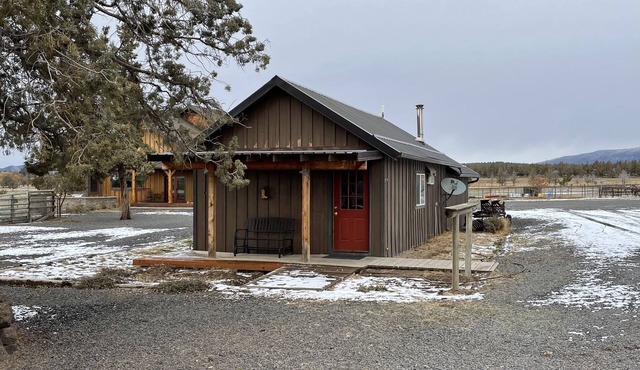 Ranch Bunkhouse - beautiful views, working ranch experience!