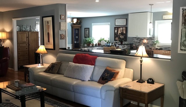 Ranch Home with Basement, close to downtown and Keeneland Racetrack.