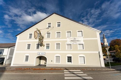 Ranshofen Zimmervermietung Projektentwicklungs GmbH 4