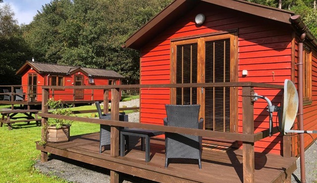 Rashfield Sheilings - Unique Riverside Lodges
