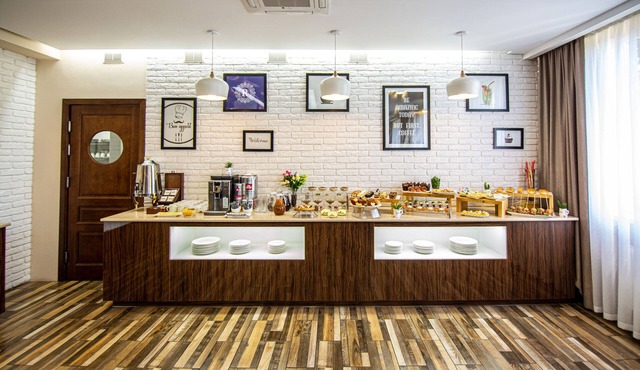 Rayan Hotel
