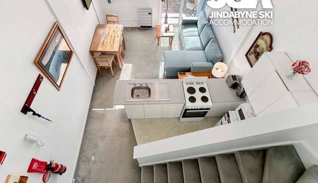 Razorback 4 - Centrally located, self-contained 1 bedroom