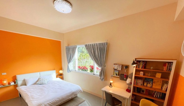 Read Nice House