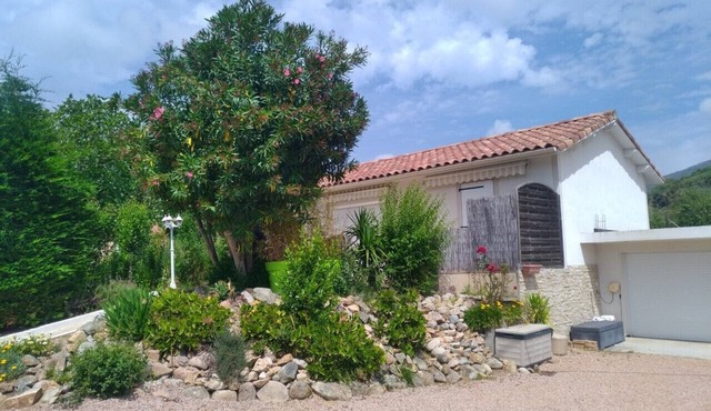 Recent air-conditioned house 45m2 in AFA