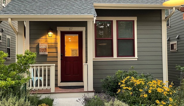 Recently built Townhouse in Eastsound, walk everywhere!