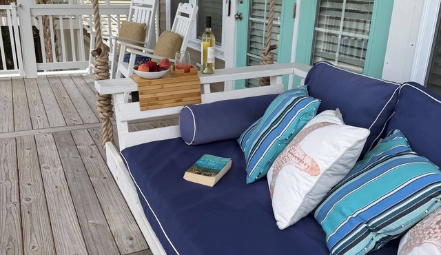 Recently refreshed luxury beach house just a few blocks from Carolina Beach!