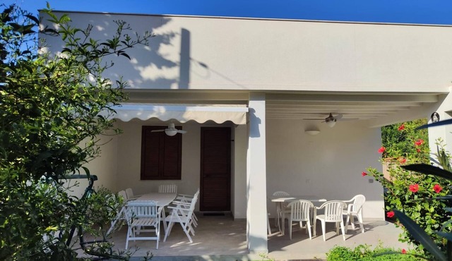 Recently Renovated Independent Villa – 300 meters from Geremeas Beach