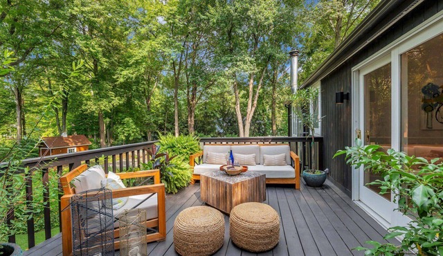 Recently Renovated Modern Hudson Valley Cottage Minutes to the Appalachian...