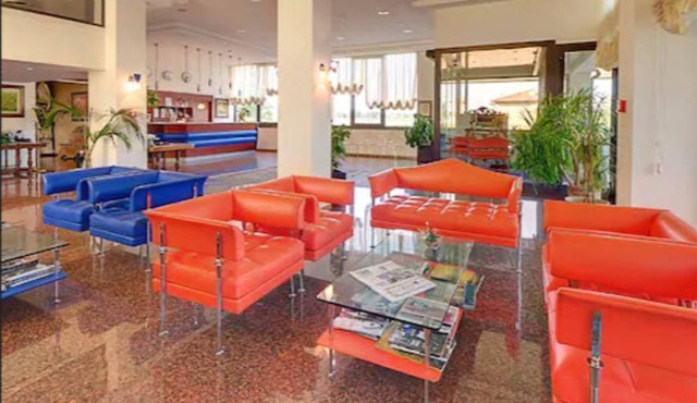Recina Hotel