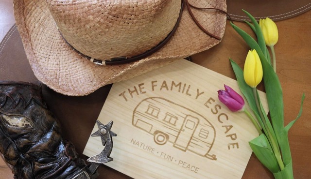 Reconnect with nature at this amazing escape! Welcome to our RV in River Ranch!