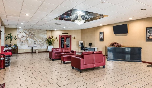 Red Carpet Inn Hazleton