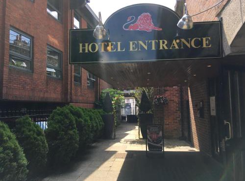 Red Lion Hotel