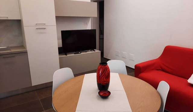 RED MELOGRANO detached apartment with garden near Ferrari Museum
