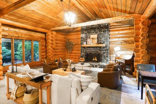 Red Mountain Lodge