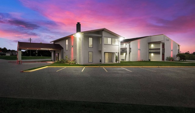 Red Roof Inn Madisonville