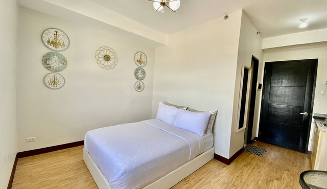 Red Staycation @ MesaVerte Residences