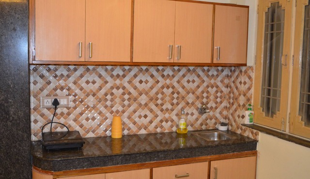 Redchillies Studio Apartment [ Bedroom + Study Room ] - Sleeps 4