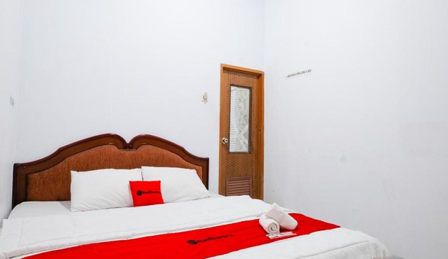 RedDoorz at Bluerose Homestay Tambi Dieng
