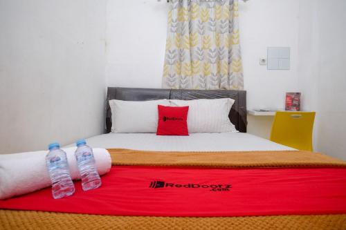 RedDoorz near Politeknik Manado