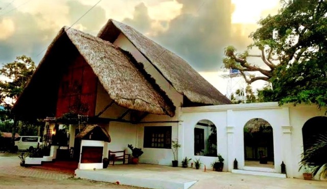 RedDoorz Plus @ Evangeline Beach Resort
