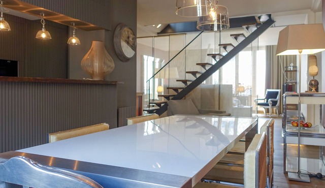 REDONE APARTMENT & PRIVATE PENTHOUSE IN LE MARAIS NEAR CENTRE POMPIDOU